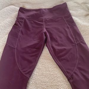 ZYIA 6-8 Light n Tight. Plum color. Capri length.